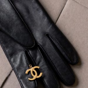 Chanel Leather Gloves